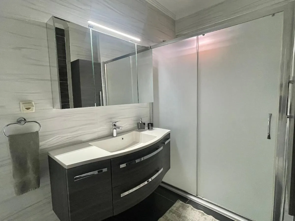 Deniz Manzarali, Plaja 100 Metre, Luks Daire 3 مرمريس